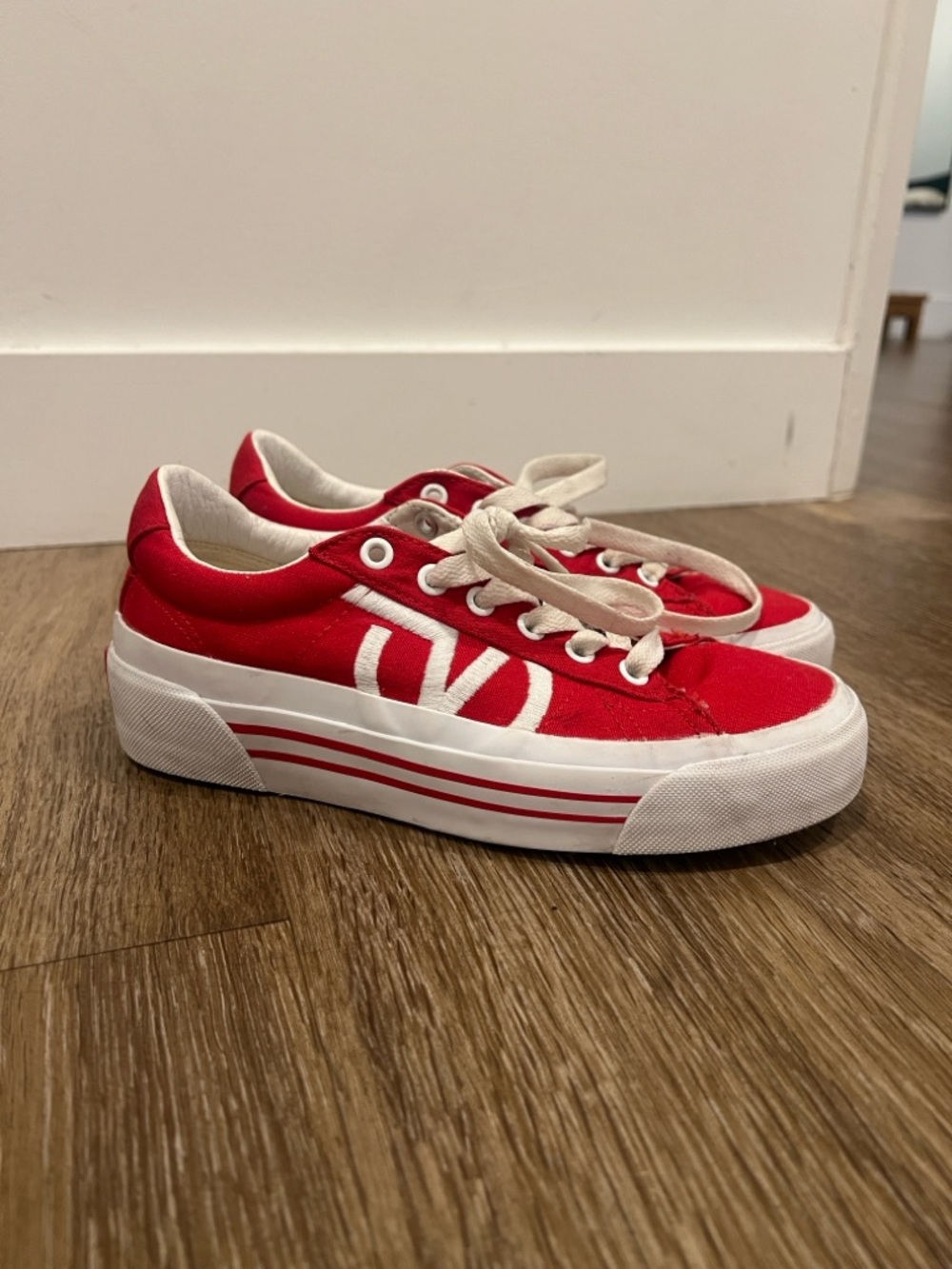 Vans Sid Ni Red Women’s Size 6.5